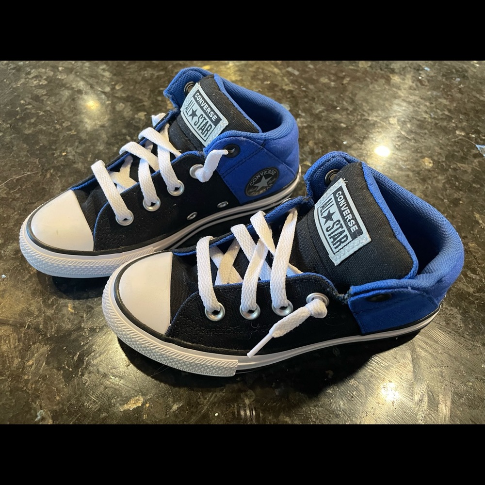 BOYS' CONVERSE LITTLE KID TAYLOR ALL STAR AXEL MID SNEAKERS size 13